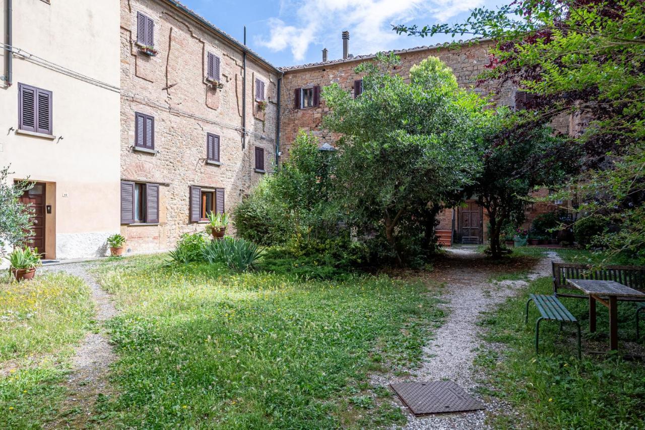 דירות וולטרה Laboratorio Dell'Alabastro מראה חיצוני תמונה